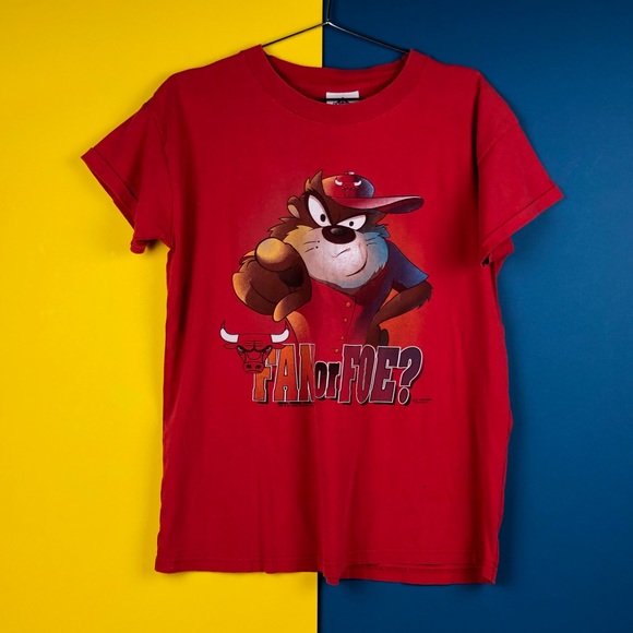 Taz bulls tee kids large women’s small mens XS - Picture 2 of 3